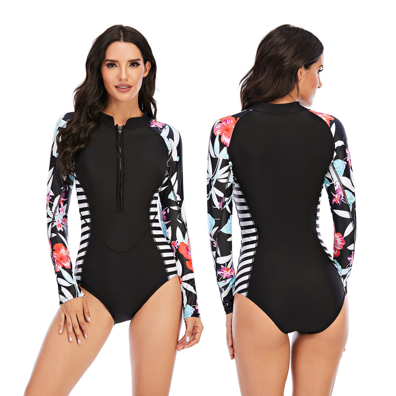 Long - sleeved surf swimsuit